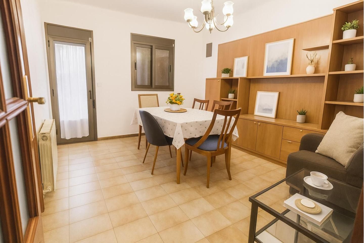Comedor de Casa adosada en venta en Esparreguera con Calefacción, Terraza y Balcón