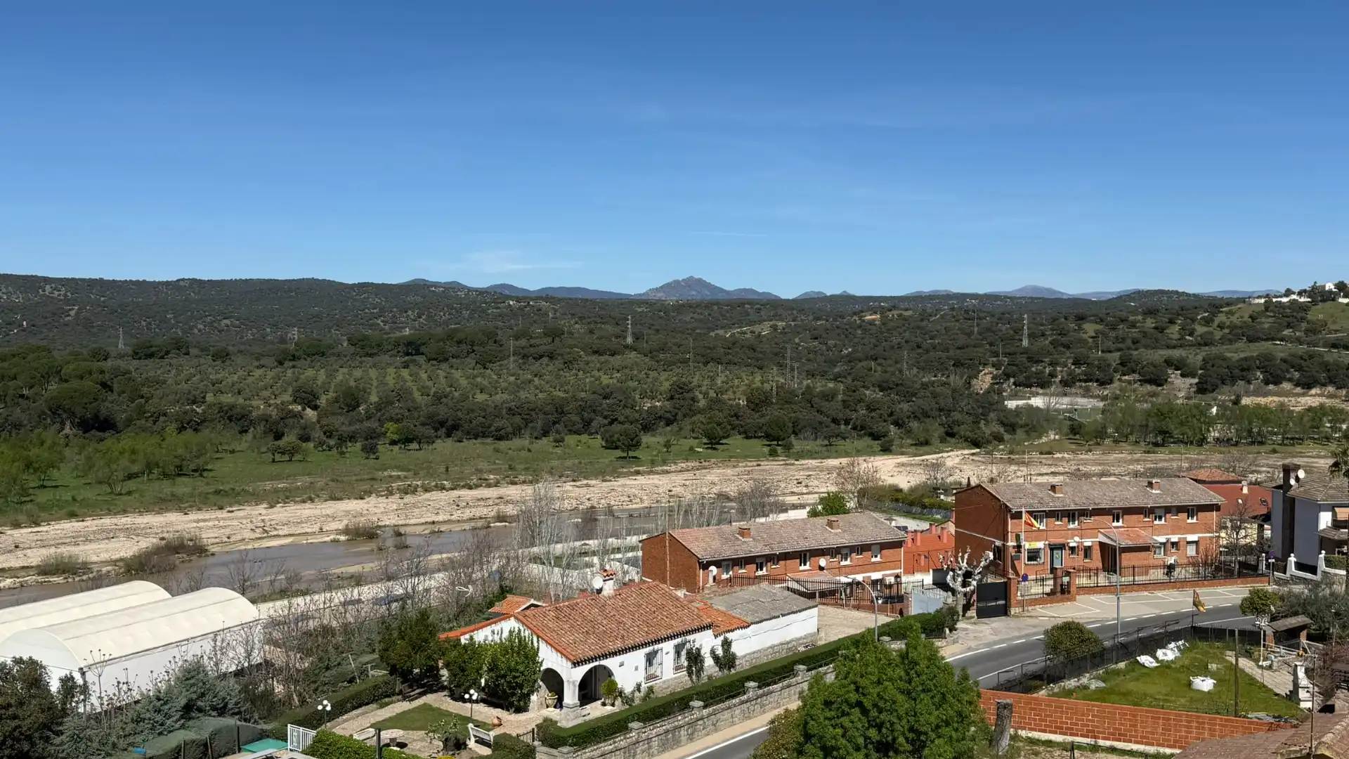 Vista exterior de Piso en venta en Aldea del Fresno con Aire acondicionado, Terraza y Amueblado