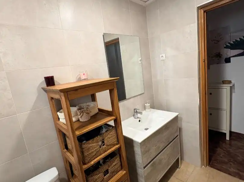Baño de Piso en venta en Torrevieja con Aire acondicionado, Terraza y Balcón