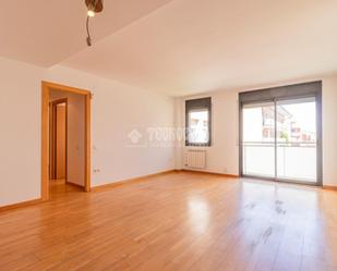 Living room of Flat for sale in Sant Cugat del Vallès  with Heating and Balcony