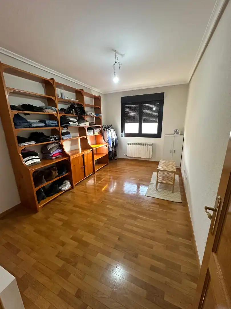 Casa adosada en venta en Nájera con Calefacción, Jardín privado y Parquet