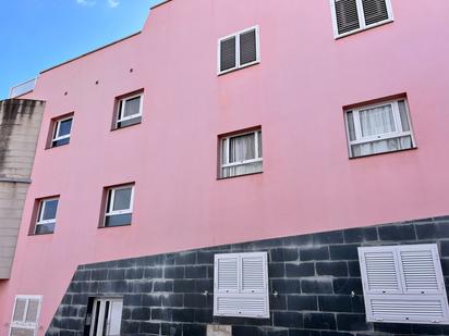 Außenansicht von Wohnung zum verkauf in Santa María de Guía de Gran Canaria mit Abstellraum