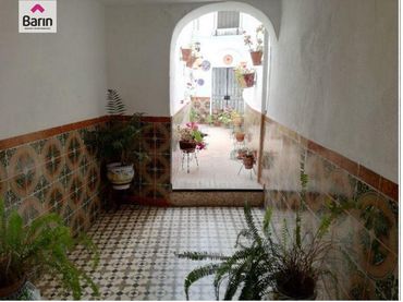 Casa con balcón en venta en Centro