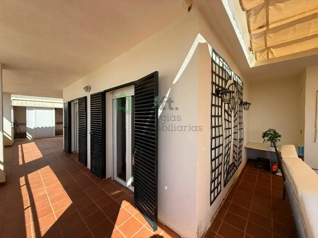 Terrasse von Dachboden zur Miete in Badajoz mit Klimaanlage, Privatgarten und Terrasse