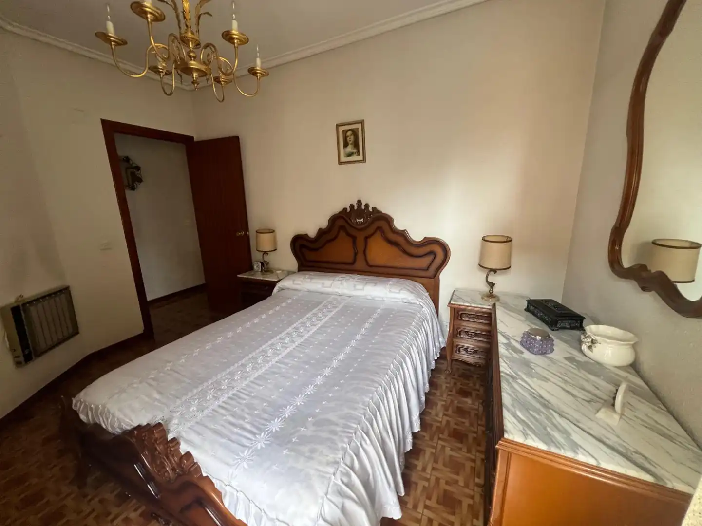 Habitación de Piso en venta en  Logroño con Calefacción, Terraza y Trastero