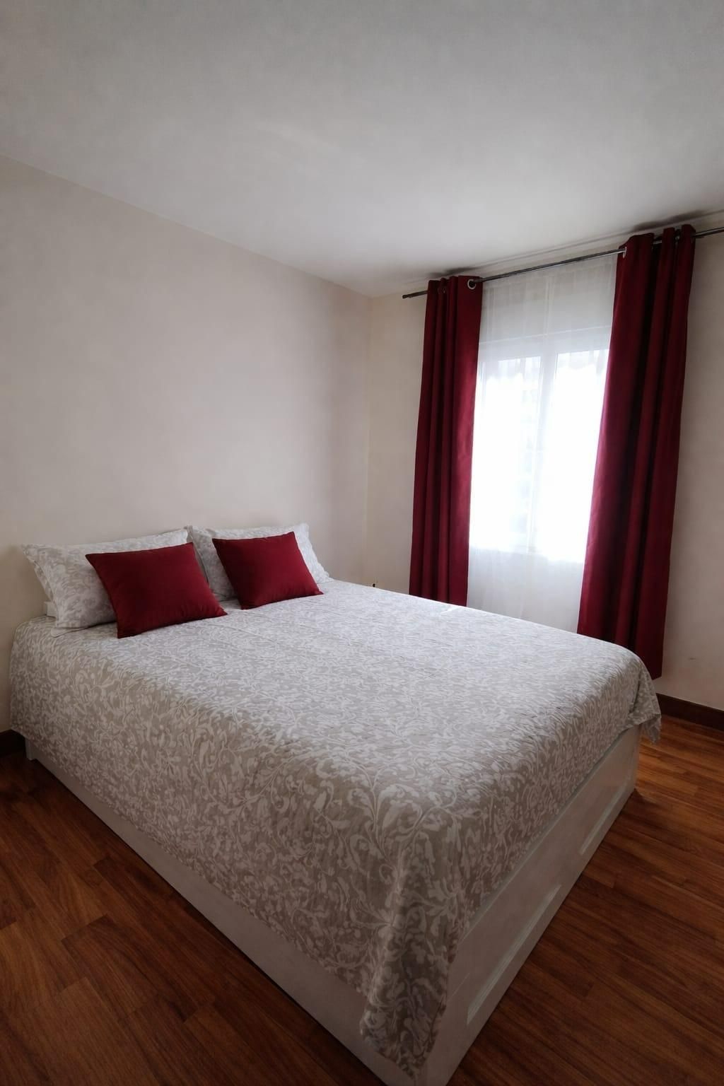 Habitación de Piso en venta en Sestao  con Calefacción, Trastero y Amueblado