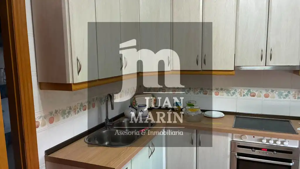 Cuina de Finca rústica en venda en Peñas de San Pedro amb Calefacció, Jardí privat i Moblat