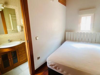 Bedroom of Flat for sale in  Madrid Capital  with Air Conditioner