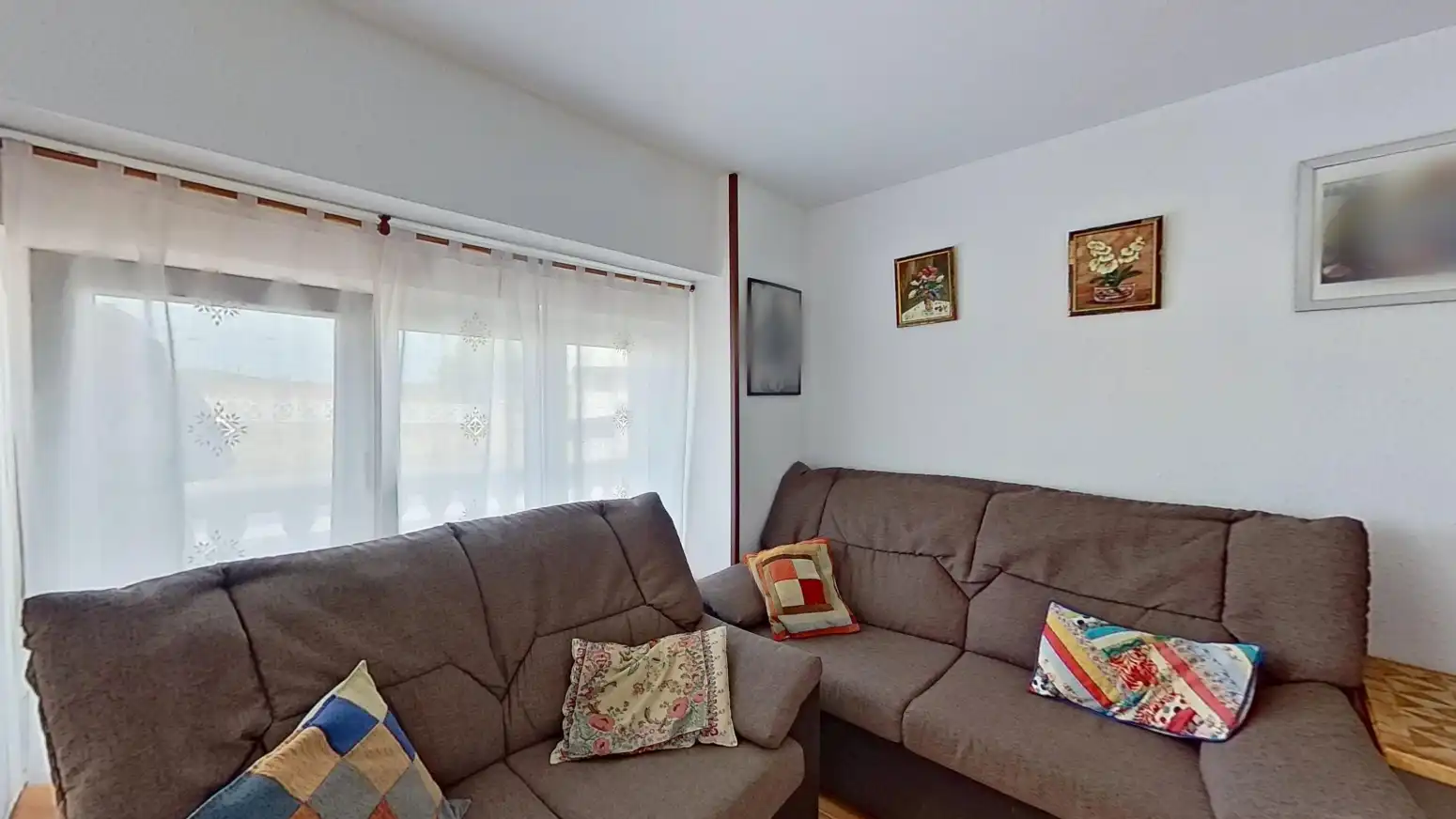 Sala d'estar de Casa adosada en venda en Suances amb Terrassa i Balcó