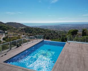 Swimming pool of House or chalet for sale in Mijas  with Air Conditioner, Terrace and Swimming Pool