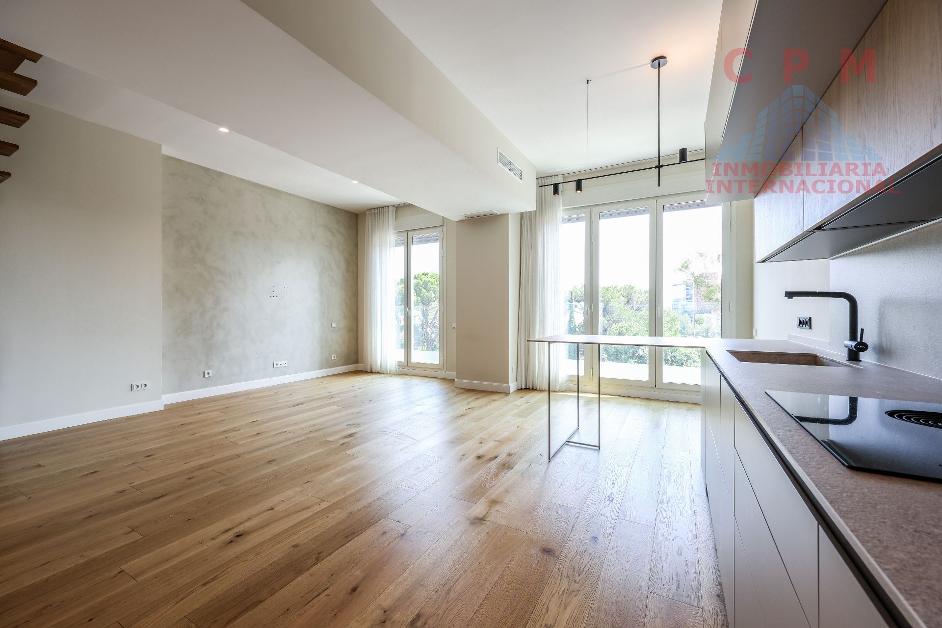 Living room of Duplex for sale in  Madrid Capital  with Air Conditioner, Heating and Parquet flooring