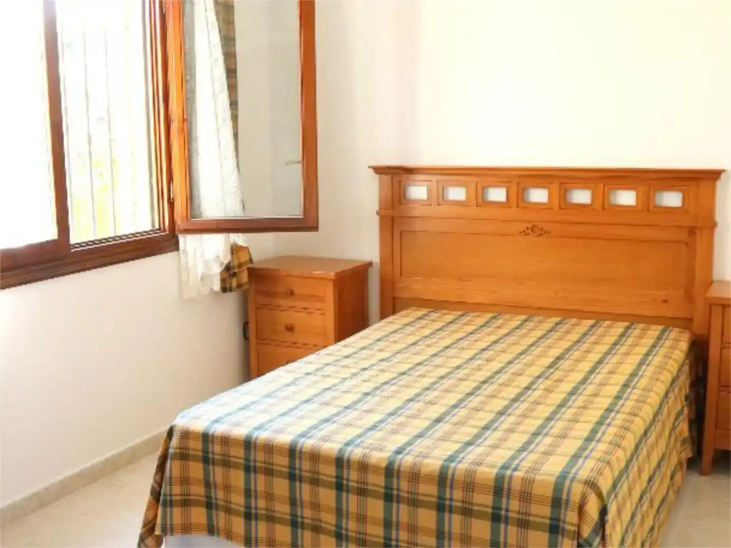 Dormitori de Casa o xalet en venda en Mont-roig del Camp amb Aire condicionat, Piscina i Balcó