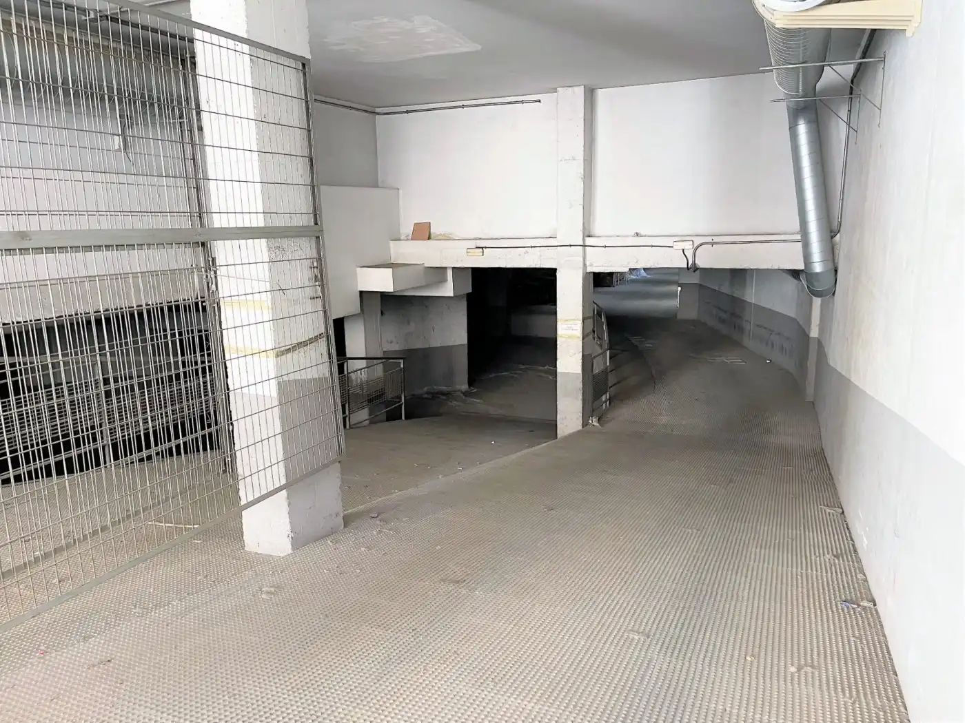 Garage for rent in Calle CANAL, El Cerro