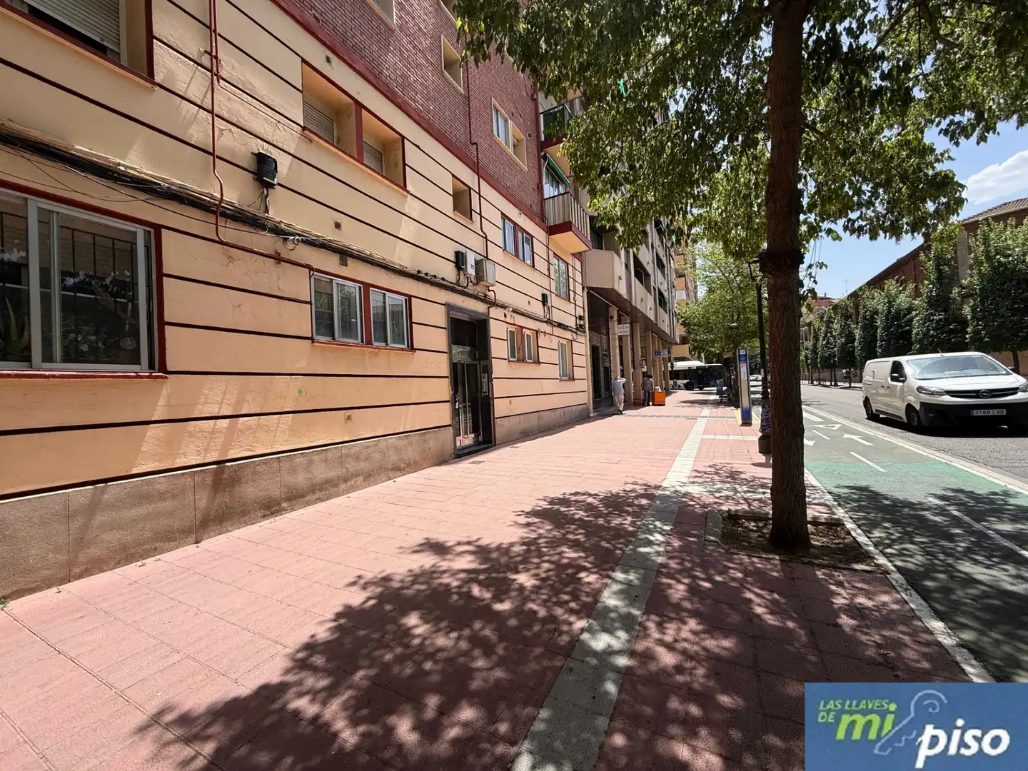 Vista exterior de Piso de alquiler en Valladolid con Calefacción, Parquet y Amueblado