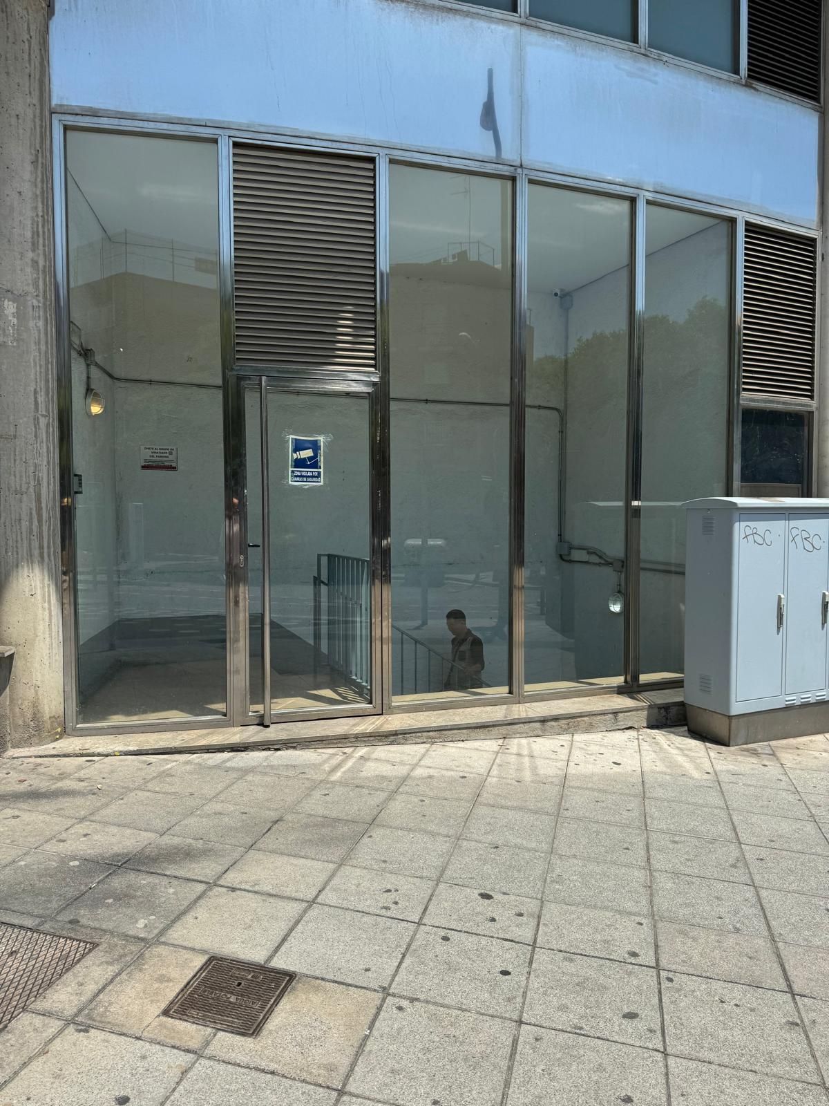 Vista exterior de Garaje de alquiler en Santa Coloma de Gramenet