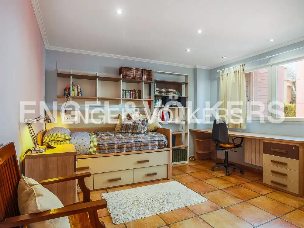 Houses for rent in Torrent  with Air Conditioner, Heating and Private garden