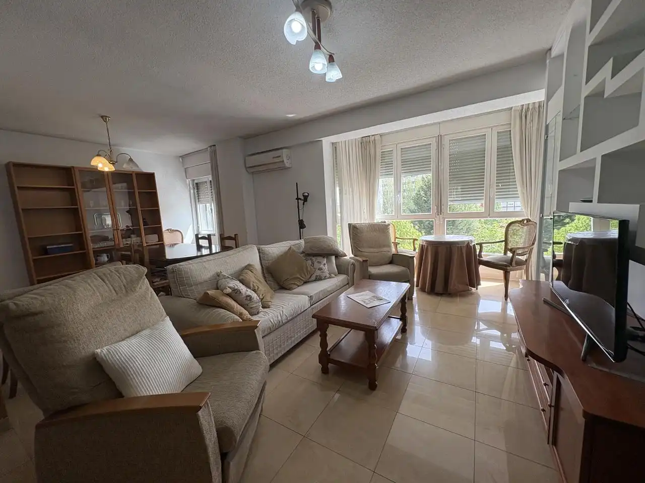 Sala d'estar de Pis de lloguer en  Madrid Capital amb Aire condicionat, Calefacció i Moblat