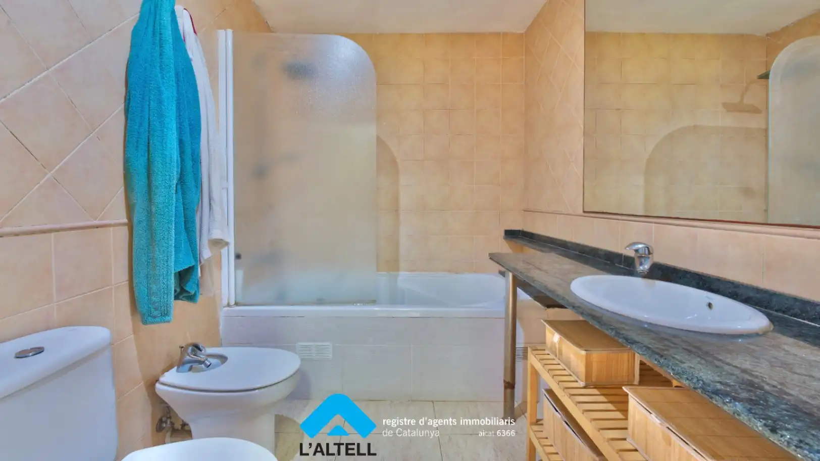 Baño de Casa o chalet en venta en L'Ametlla del Vallès con Calefacción, Jardín privado y Terraza