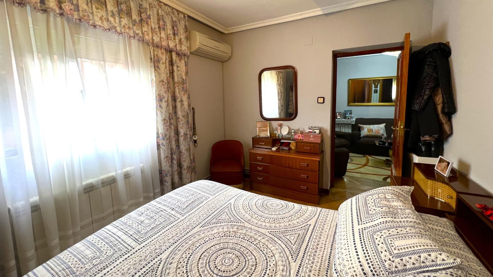 Dormitori de Pis en venda en  Madrid Capital amb Aire condicionat, Calefacció i Parquet