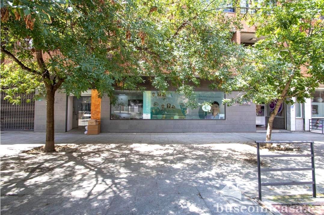 Exterior view of Premises for sale in  Granada Capital  with Air Conditioner