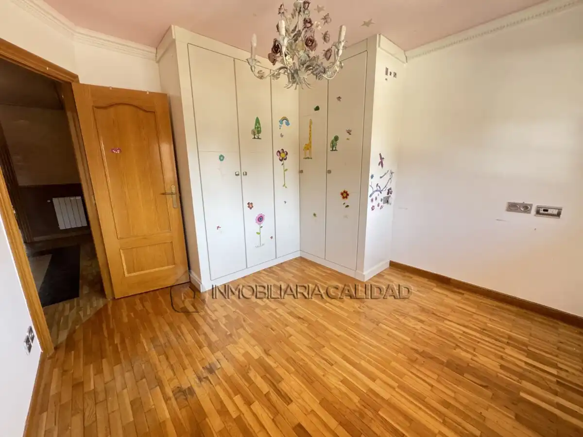 Bedroom of Houses for sale in Burgos  with Heating