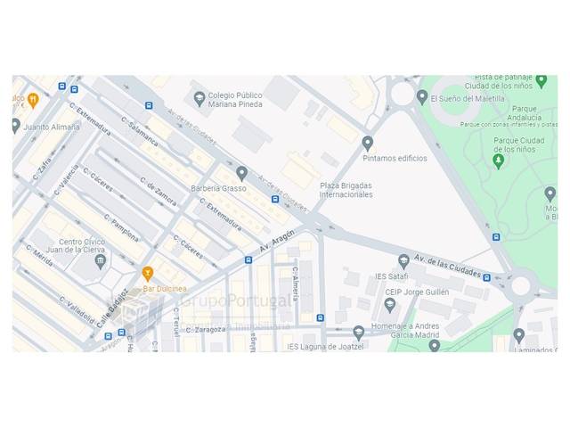 Local comercial en Venta en Juan de la Cierva