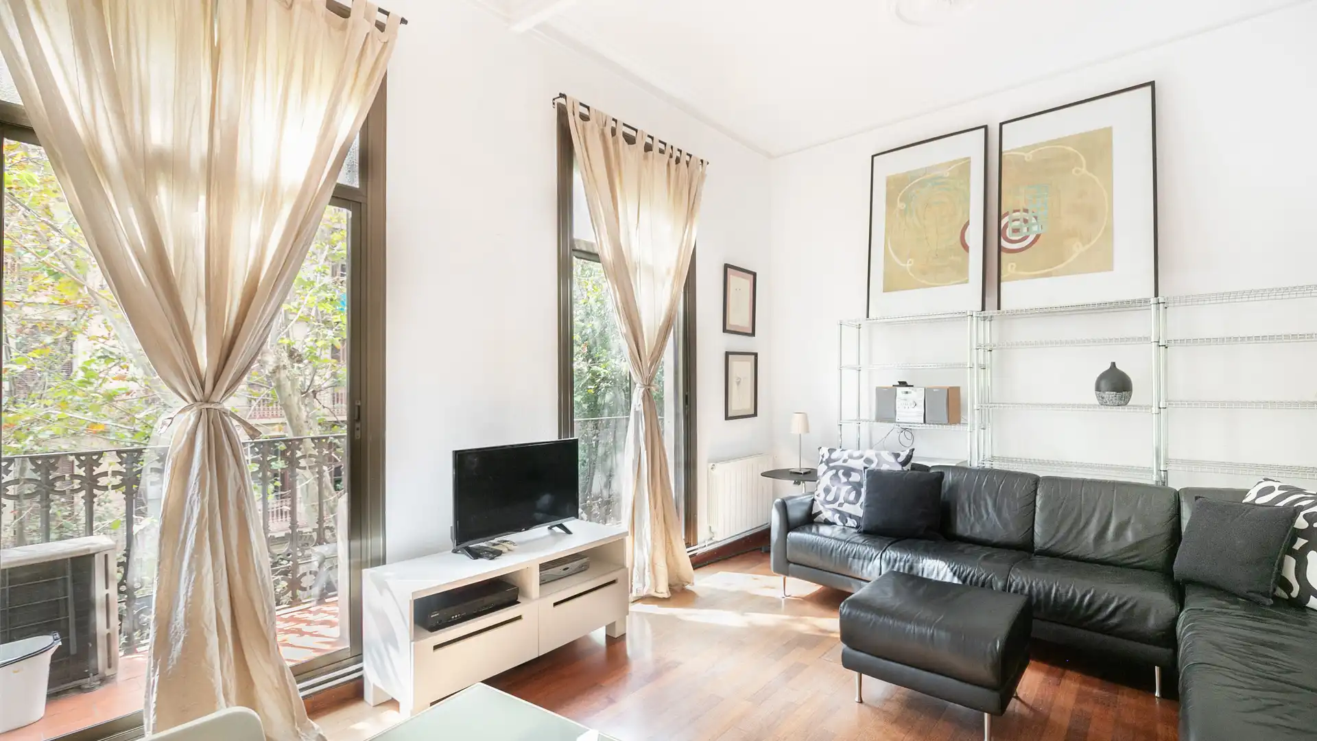 Flat for rent in Carrer Muntaner, L'Antiga Esquerra de l'Eixample, Eixample