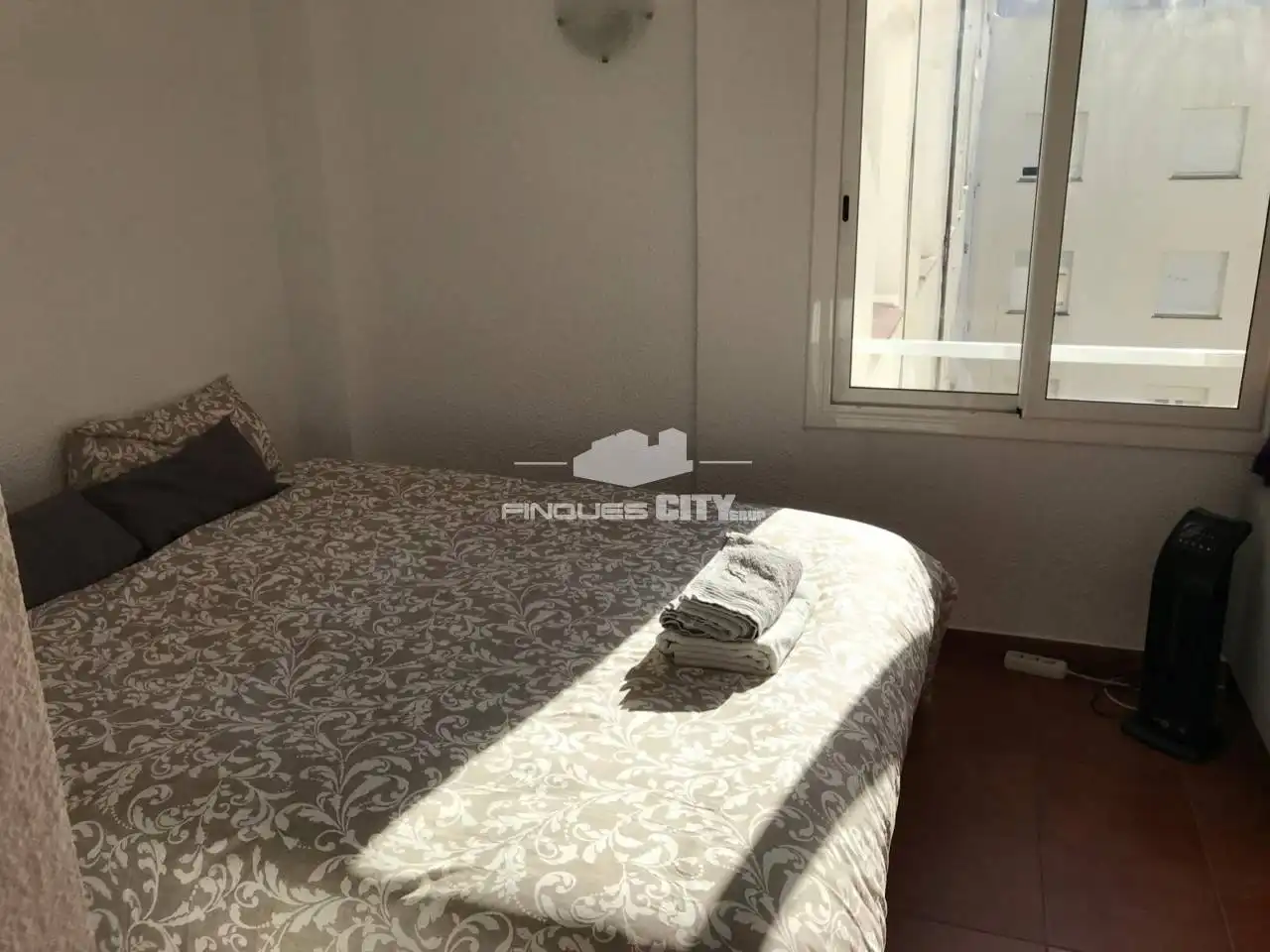 Dormitori de Estudi en venda en Pineda de Mar amb Moblat i Piscina comunitària