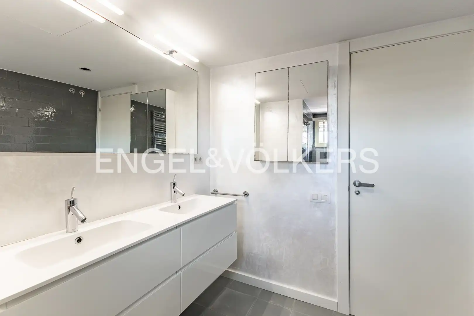 Baño de Piso en venta en Caldes d'Estrac con Aire acondicionado, Calefacción y Jardín privado