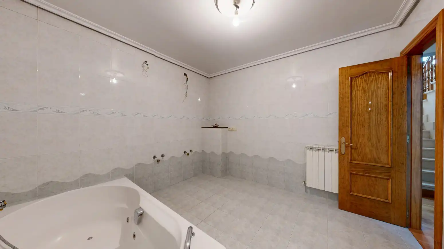 Bathroom of Houses for sale in Tafalla  with Heating, Parquet flooring and Terrace