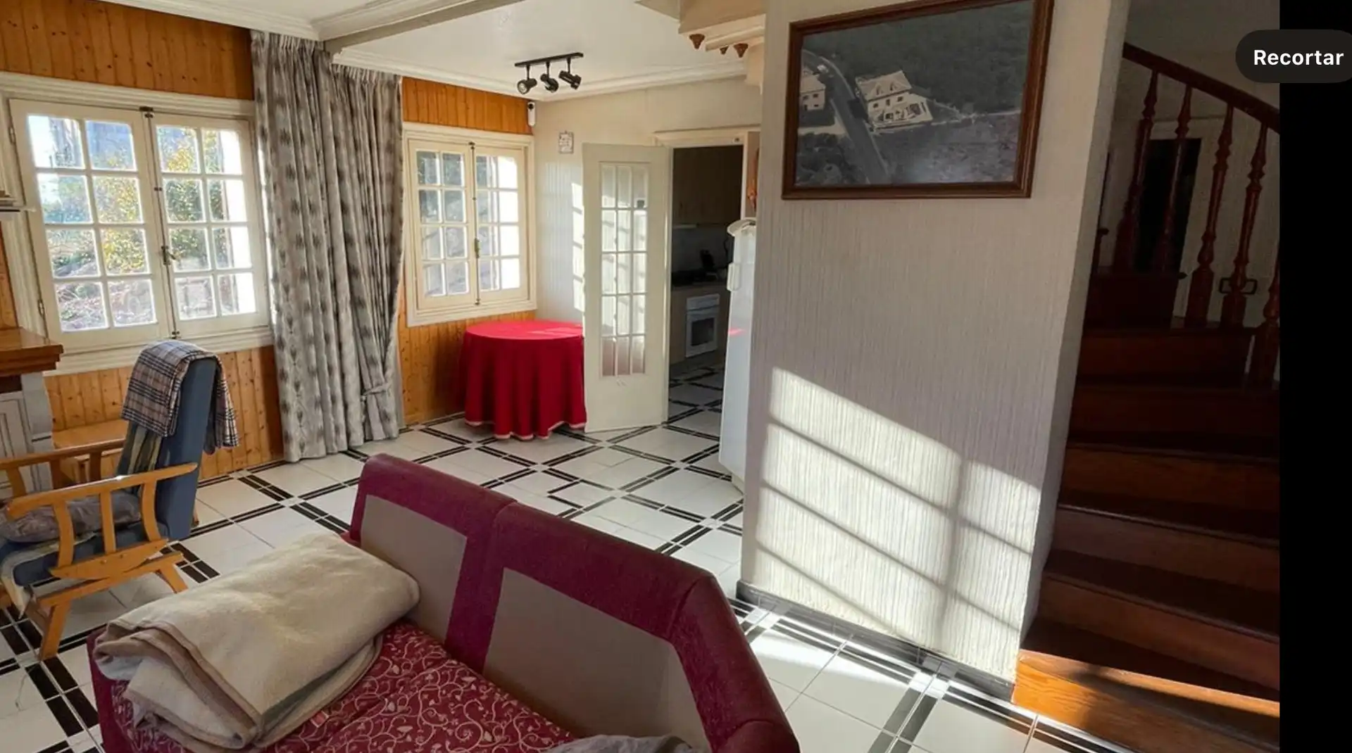 Sala d'estar de Casa o xalet en venda en Orihuela amb Aire condicionat, Jardí privat i Moblat