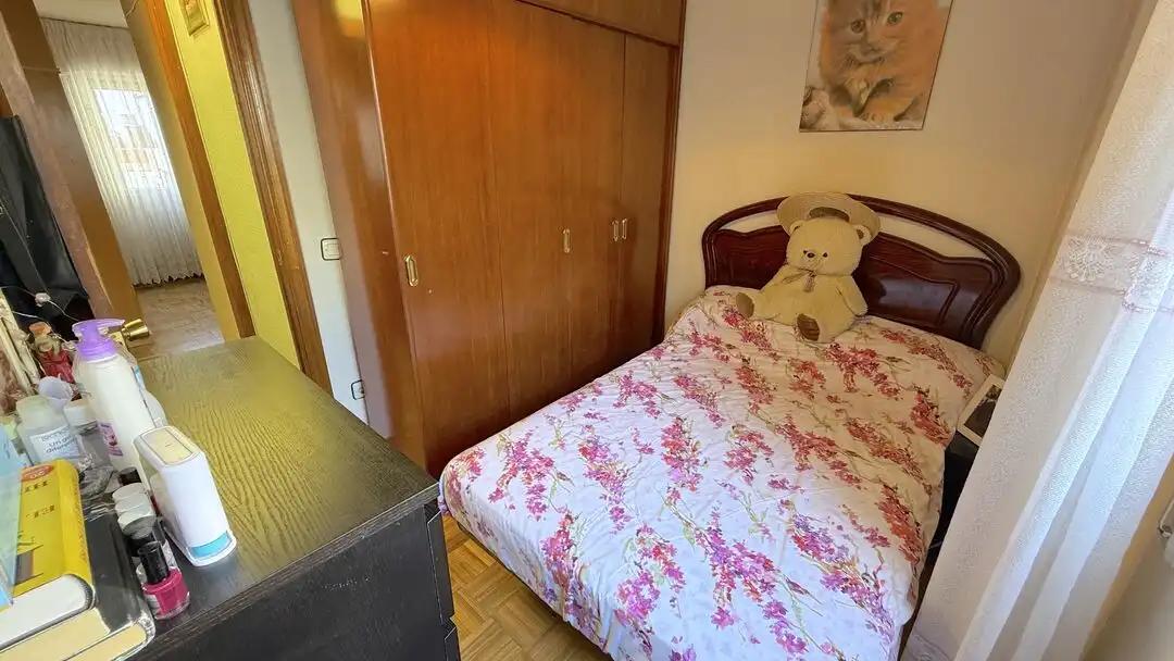 Habitación de Piso en venta en San Fernando de Henares con Calefacción y Trastero