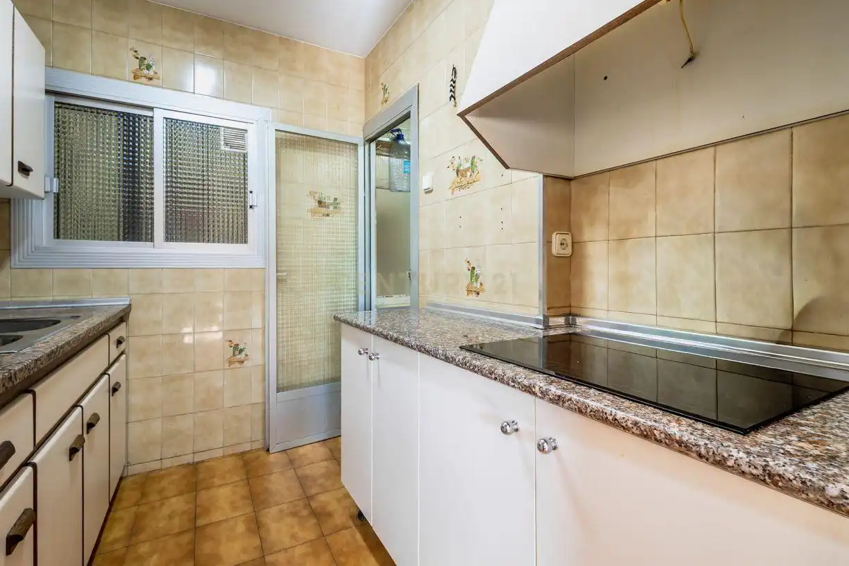 Cocina de Piso en venta en Nou Barris