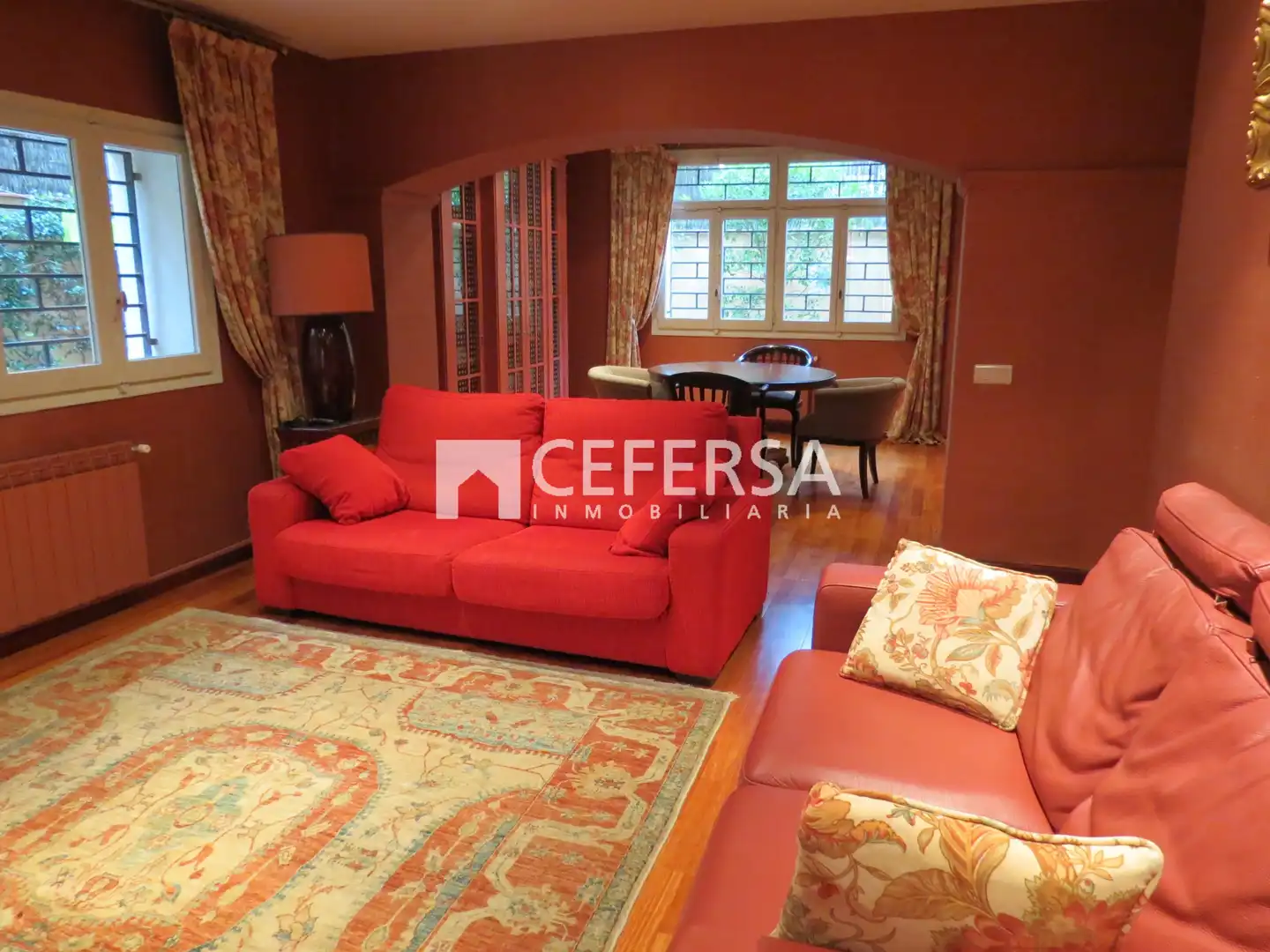 Sala d'estar de Casa o xalet en venda en Barcelona amb Aire condicionat, Calefacció i Parquet
