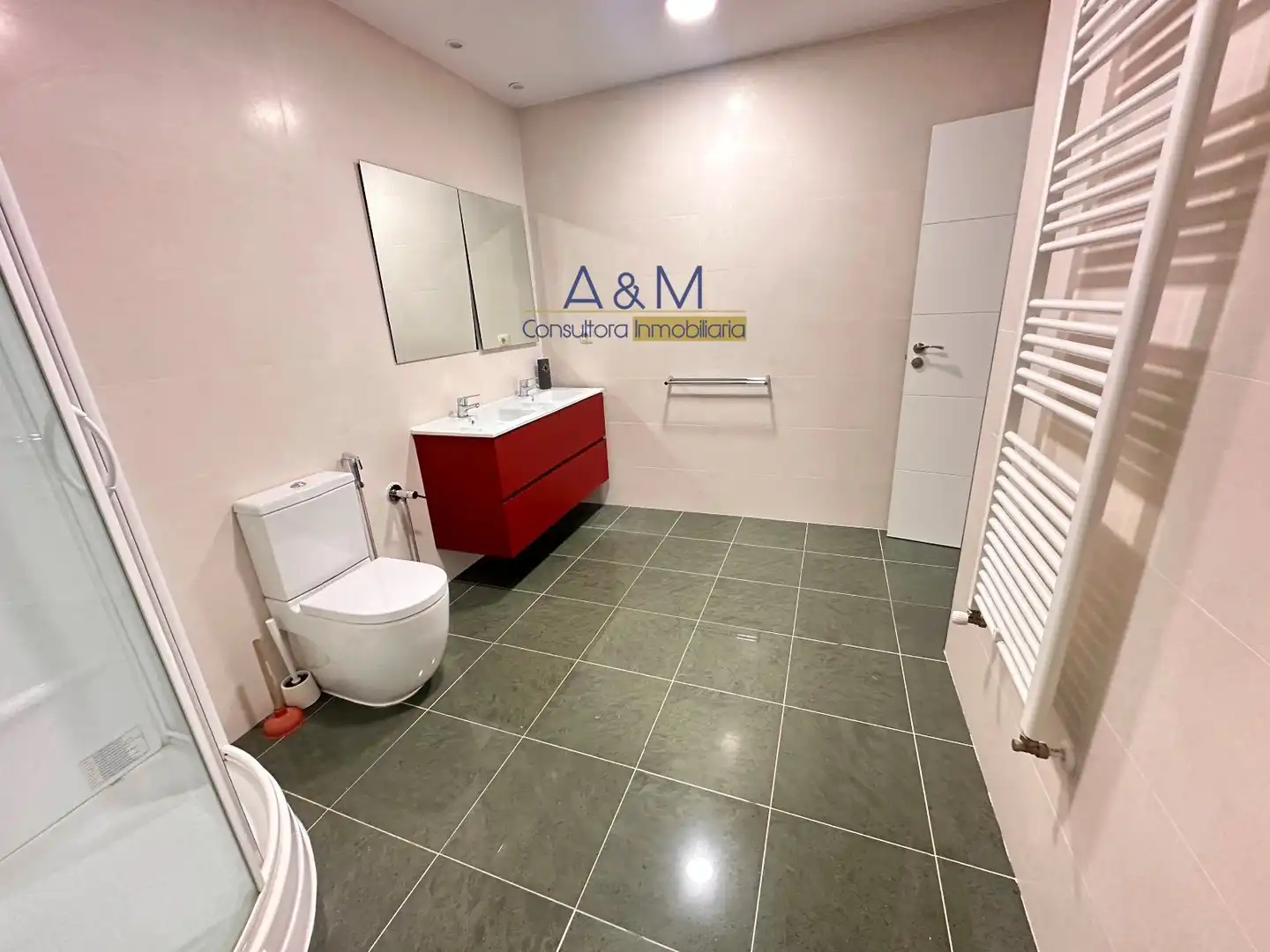 Piso de alquiler en General Almirante, Centro