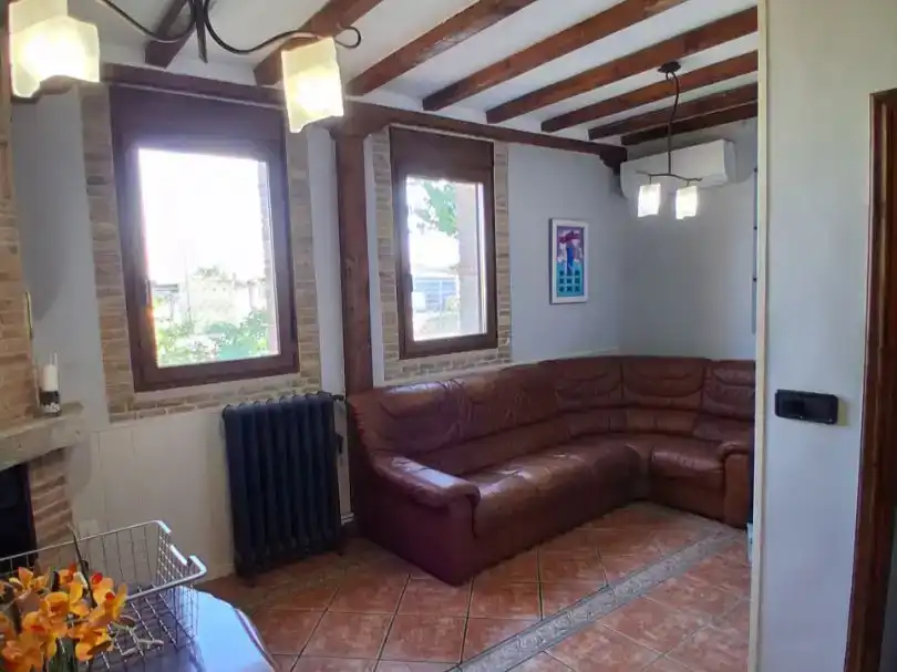 Sala d'estar de Casa o xalet en venda en Villarramiel amb Aire condicionat i Balcó