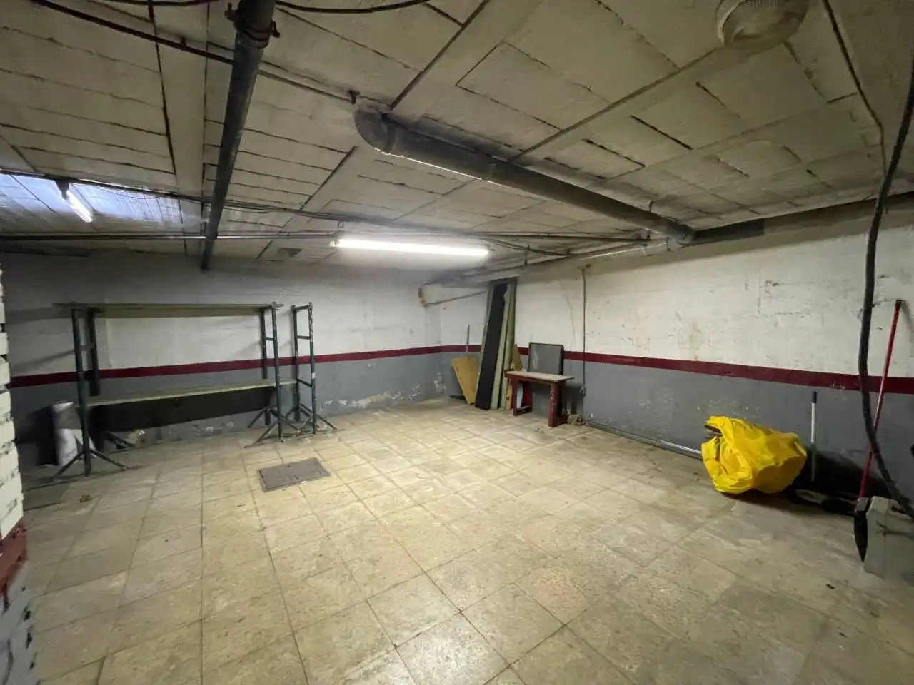 Garage zum Verkauf in Vic