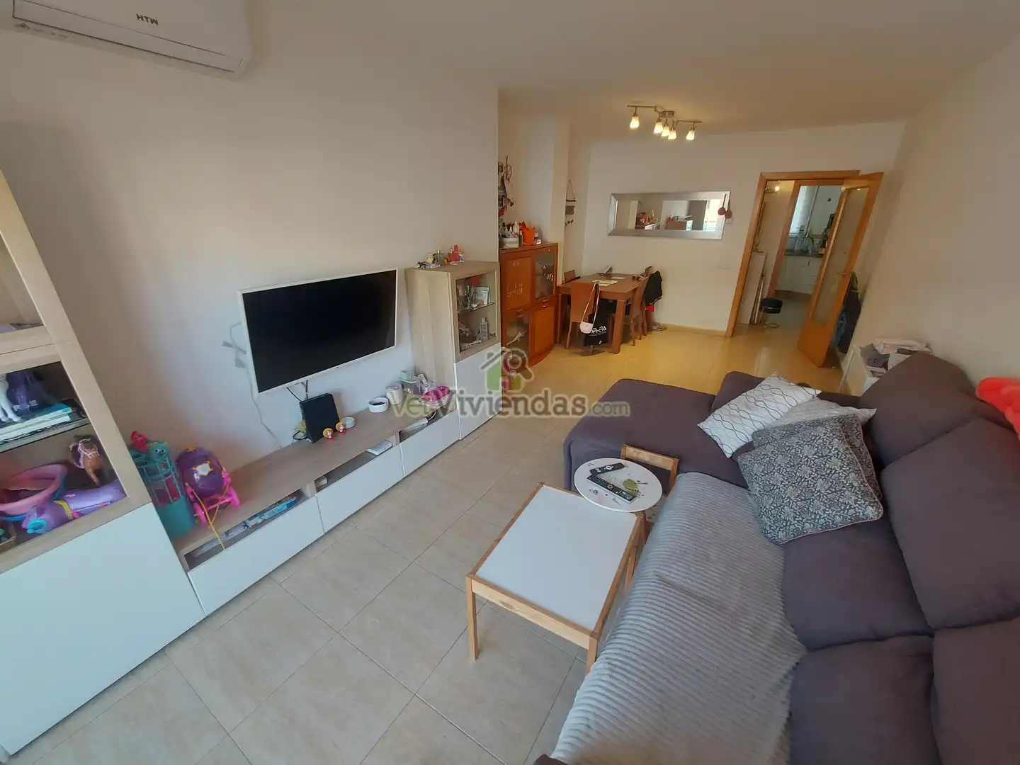 Sala de estar de Piso en venta en Vallirana con Aire acondicionado, Calefacción y Trastero