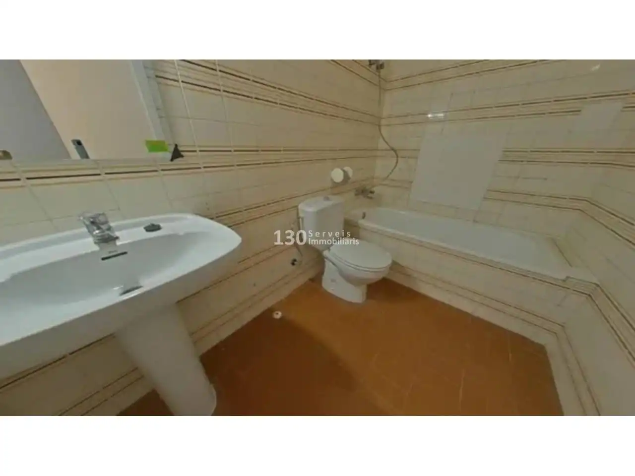 Bany de Pis en venda en Reus amb Terrassa
