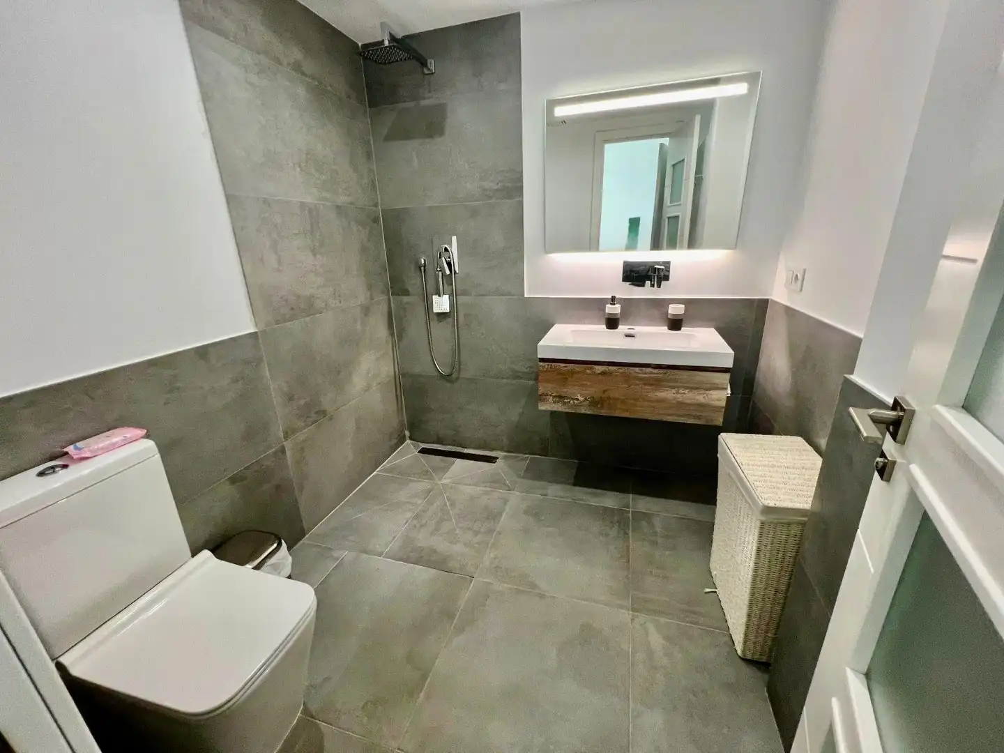 Bathroom of Houses for rent in Almonte  with Air Conditioner, Private garden and Terrace
