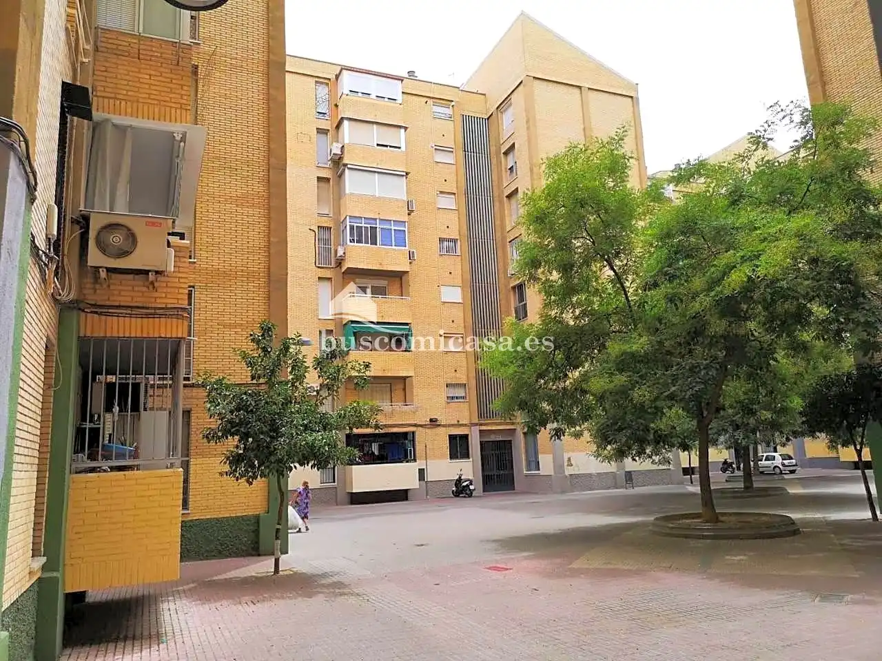 Vista exterior de Planta baja en venta en Jaén con Terraza y Balcón
