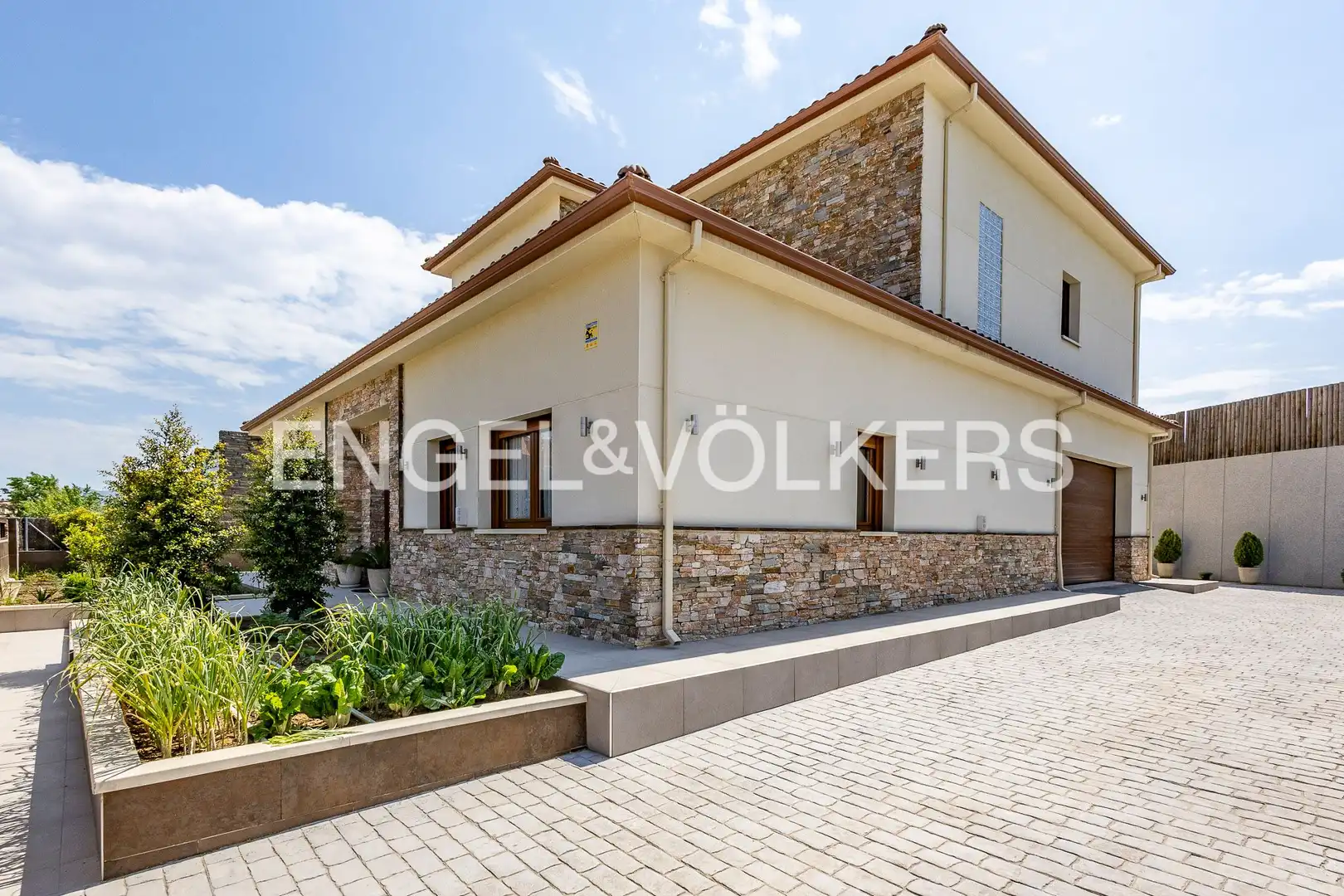Exterior view of Houses for sale in Sant Sadurní d'Anoia  with Air Conditioner, Heating and Private garden