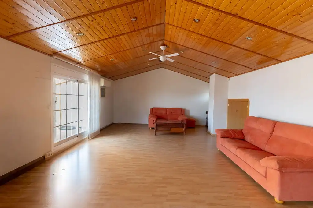 Wohnzimmer von Wohnung zur Miete in Sant Andreu de Llavaneres mit Schwimmbad