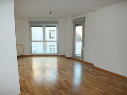 Living room of Flat to rent in  Zaragoza Capital  with Terrace