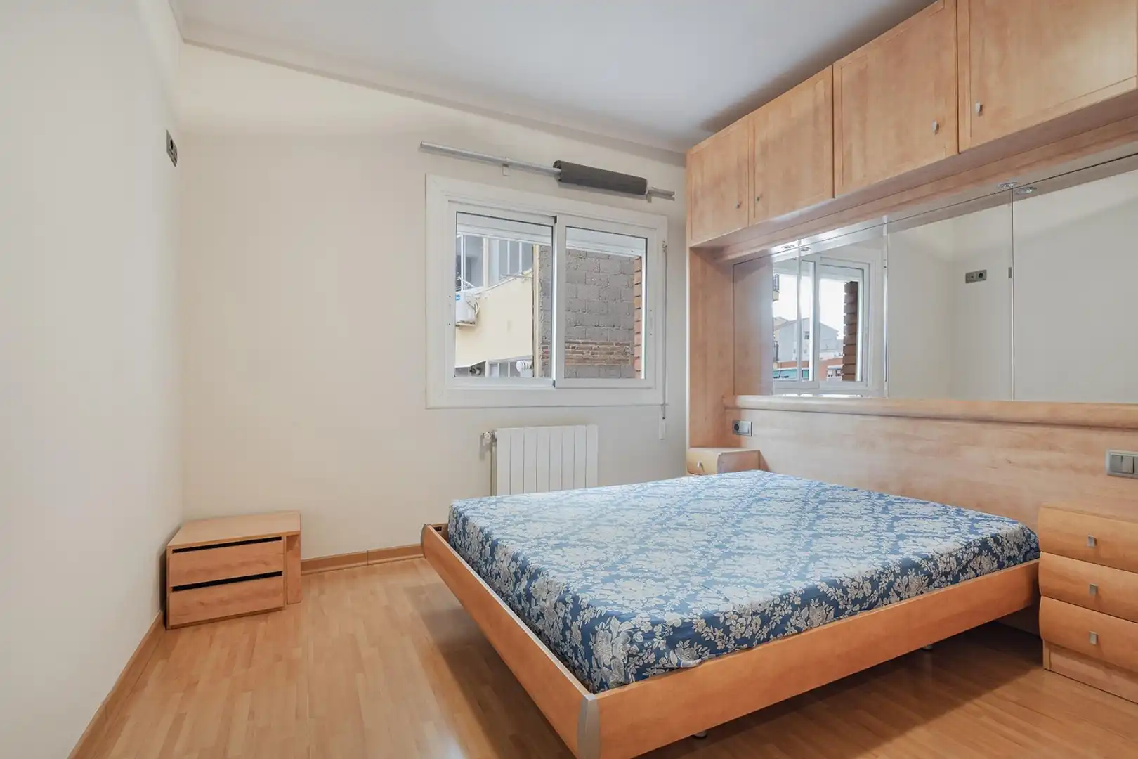 Habitación de Piso en venta en  Barcelona Capital con Calefacción y Parquet