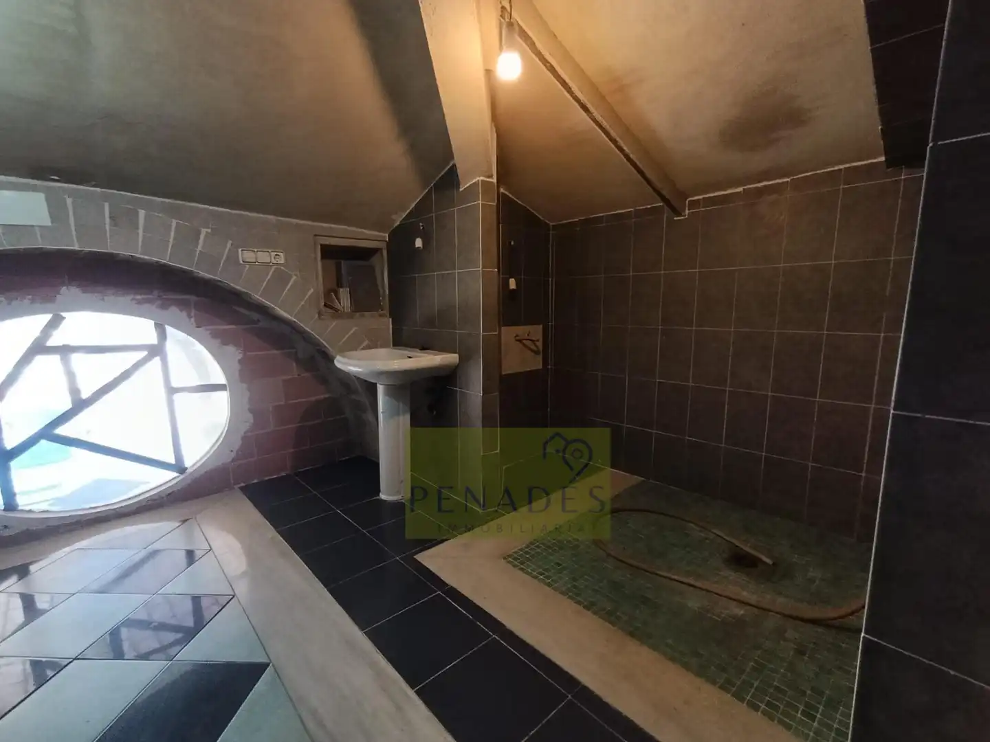 Bany de Casa o xalet en venda en Ontinyent amb Aire condicionat, Jardí privat i Terrassa