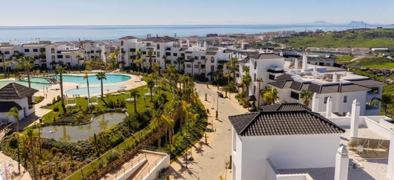 Vista exterior de Piso en venta en Estepona con Aire acondicionado, Calefacción y Jardín privado