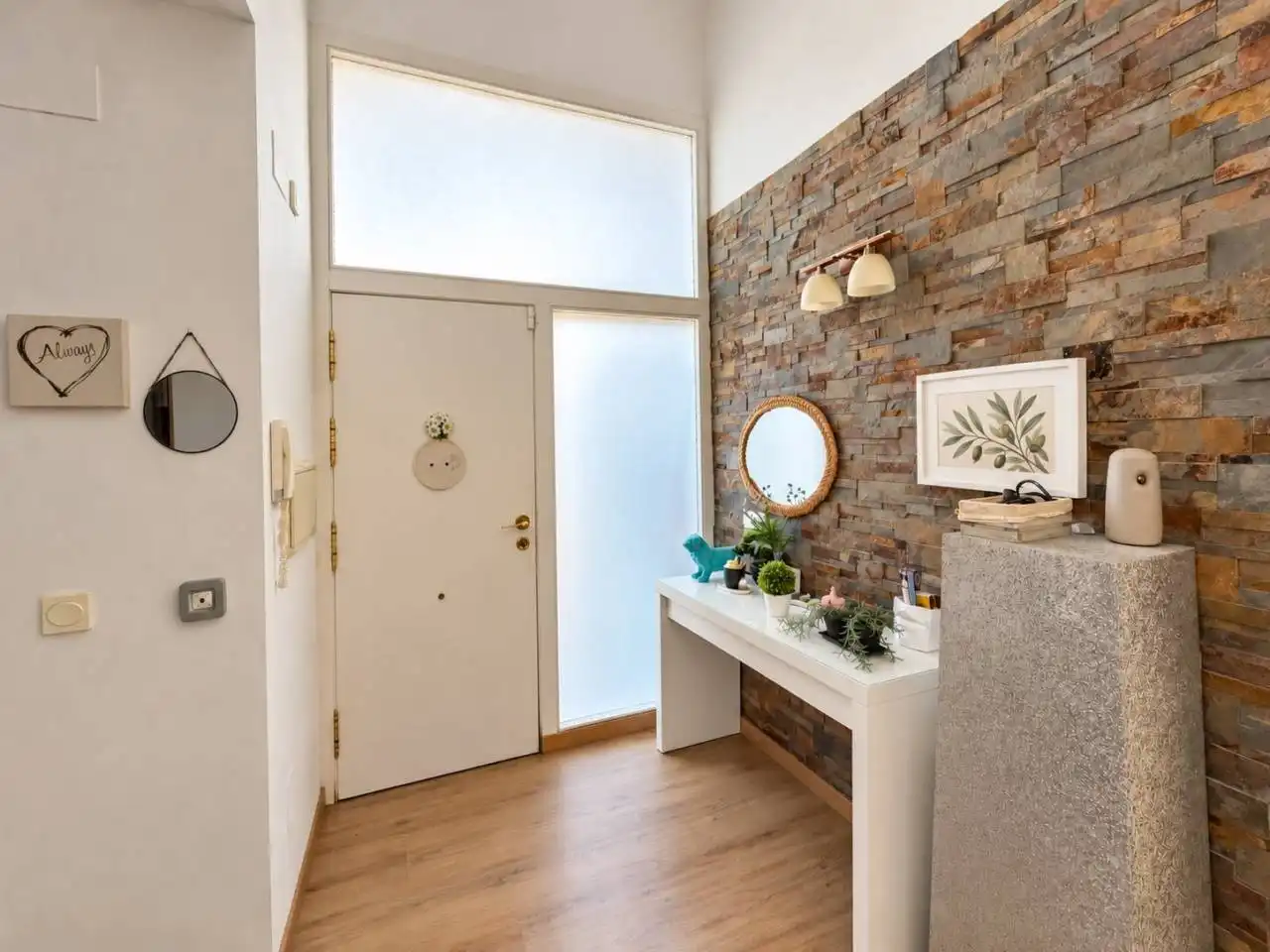 Terraced house with pool for sale in Avenida Madrid, imagen 3