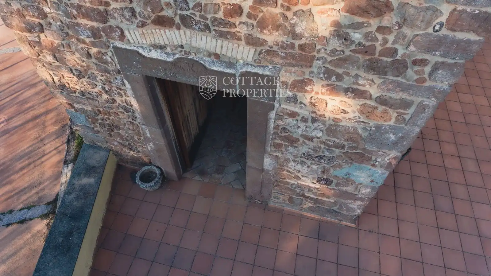 Terrassa de Finca rústica en venda en Sant Llorenç Savall amb Calefacció i Piscina