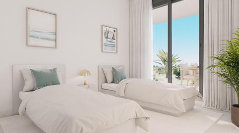 Foto 5 de Piso en venta en Doña Julia Golf, Málaga